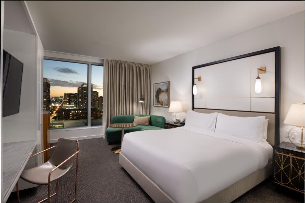 dlux room 1210 716a6768 hdr