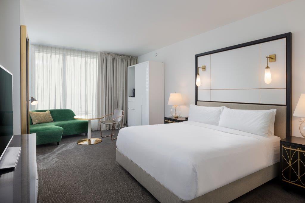 exec corner room 1201 716a6030 hdr